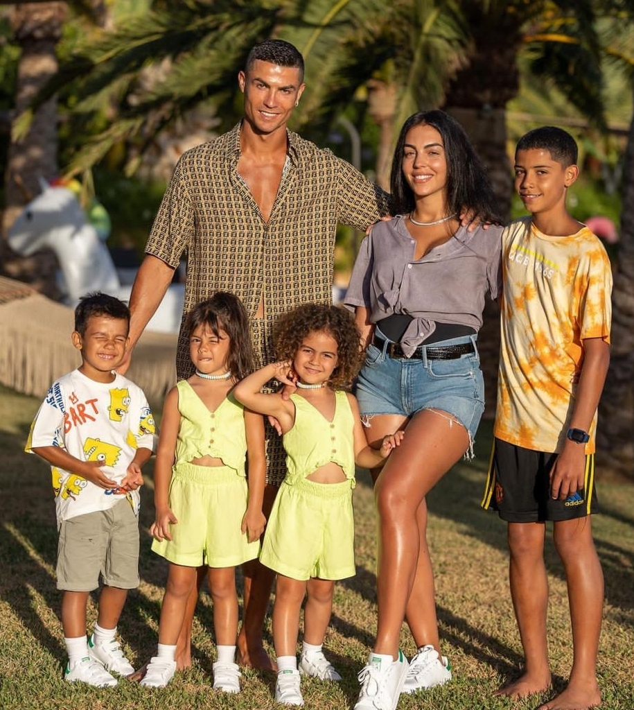 Cristiano Ronaldo with his girlfriend Georgina Rodriguez and children